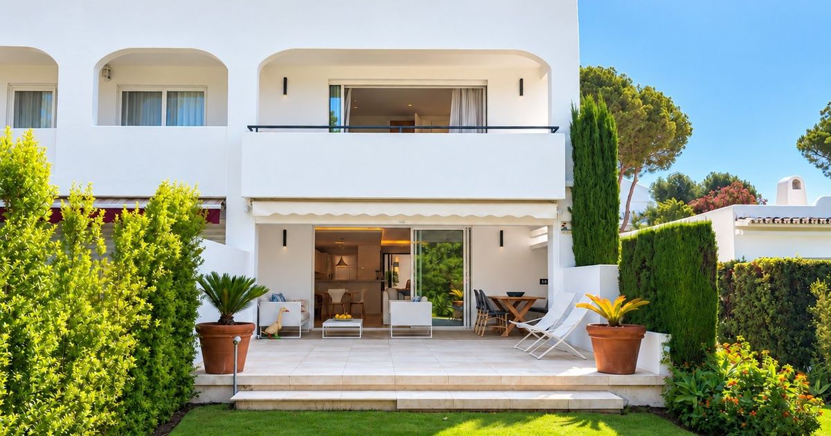 Town House in Nueva Andalucia, Peñablanca, Nueva Andalucia, 1/12