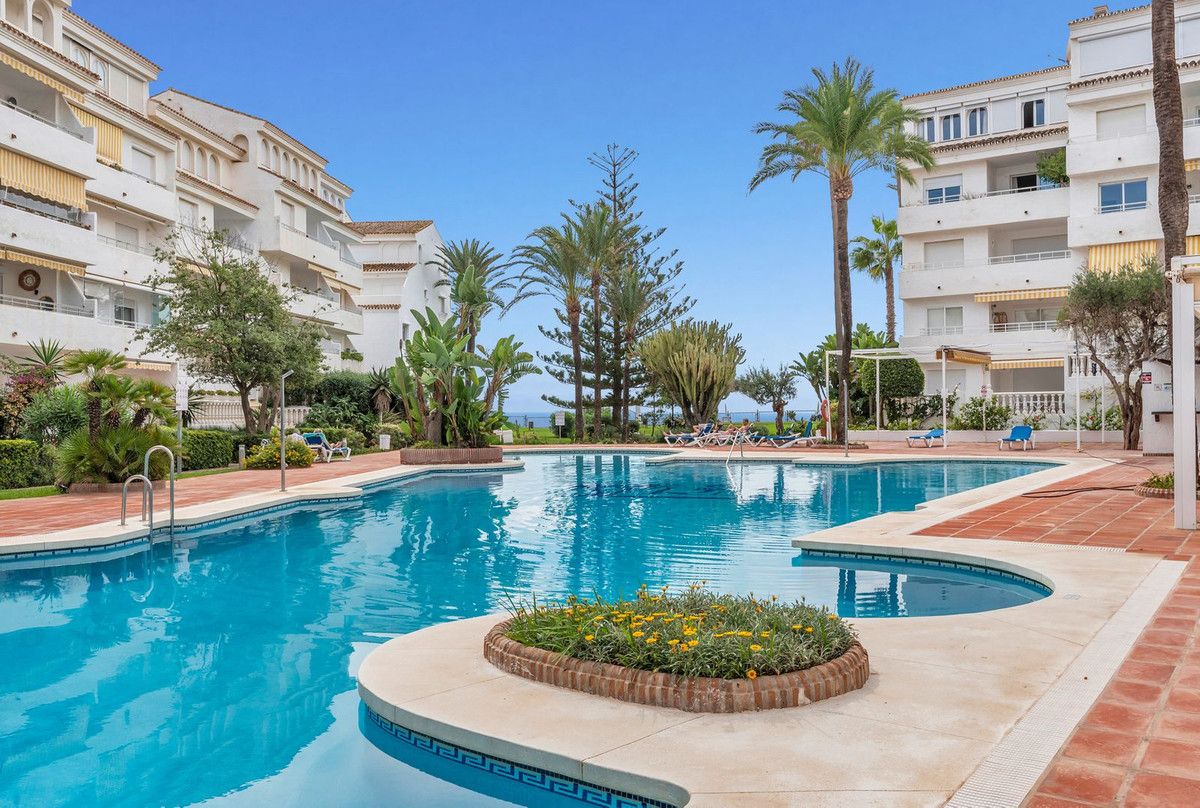 Top Floor Apartment in Marbesa, Marbesa, 1/12