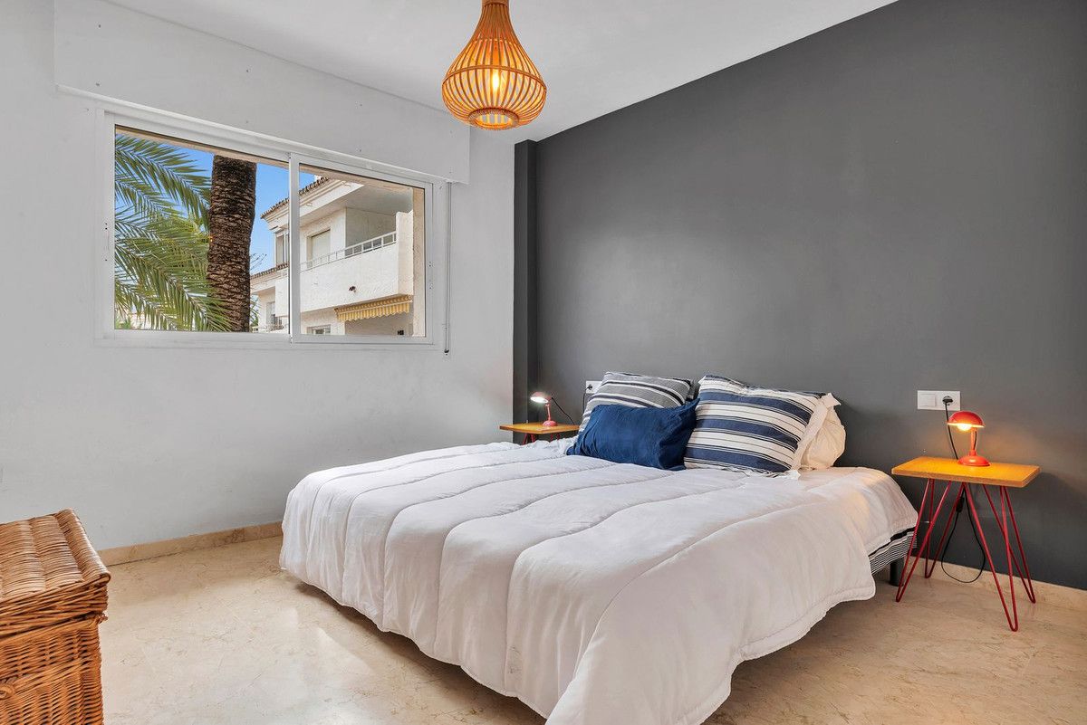 Top Floor Apartment in Marbesa, Marbesa, 11/12