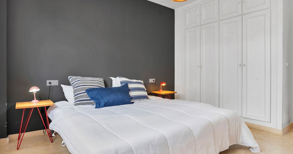 Top Floor Apartment in Marbesa, Marbesa, 12/12