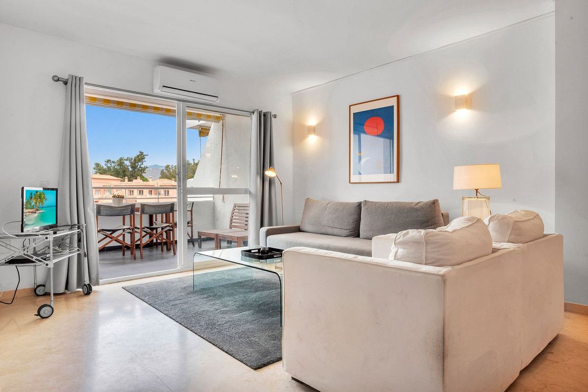 Top Floor Apartment in Marbesa, Marbesa, 7/12