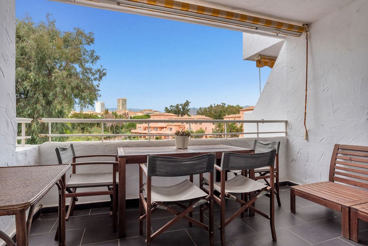 Top Floor Apartment in Marbesa, Marbesa, 8/12