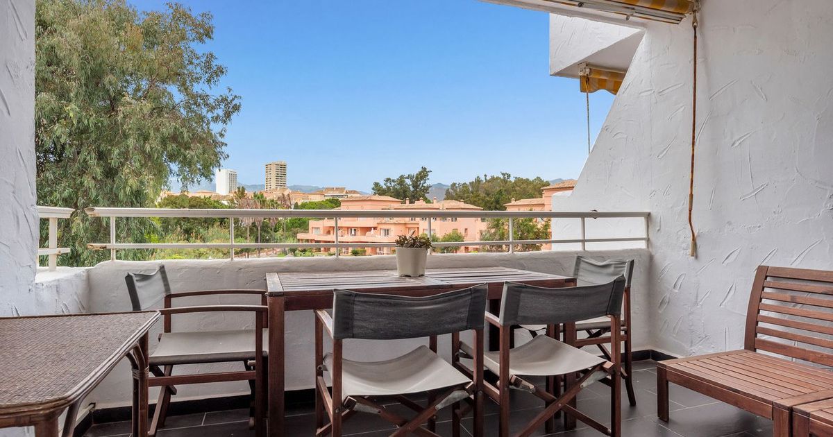 Top Floor Apartment in Marbesa, Marbesa, 8/12