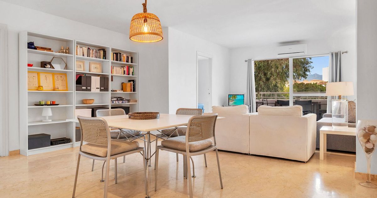 Top Floor Apartment in Marbesa, Marbesa, 10/12