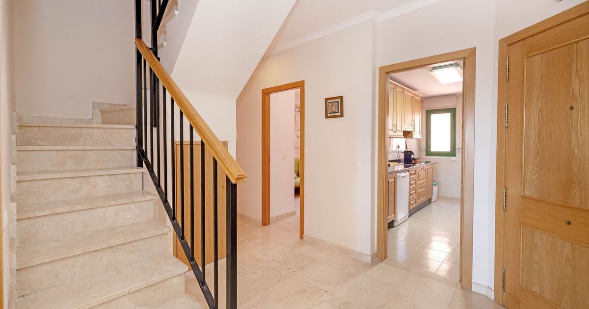 Top Floor Apartment in Fuengirola, Fuengirola, 11/12