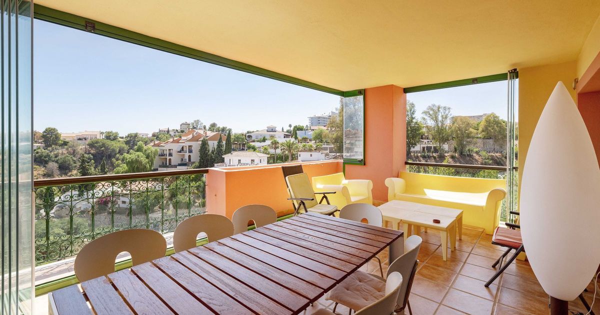 Top Floor Apartment in Fuengirola, Fuengirola, 4/12