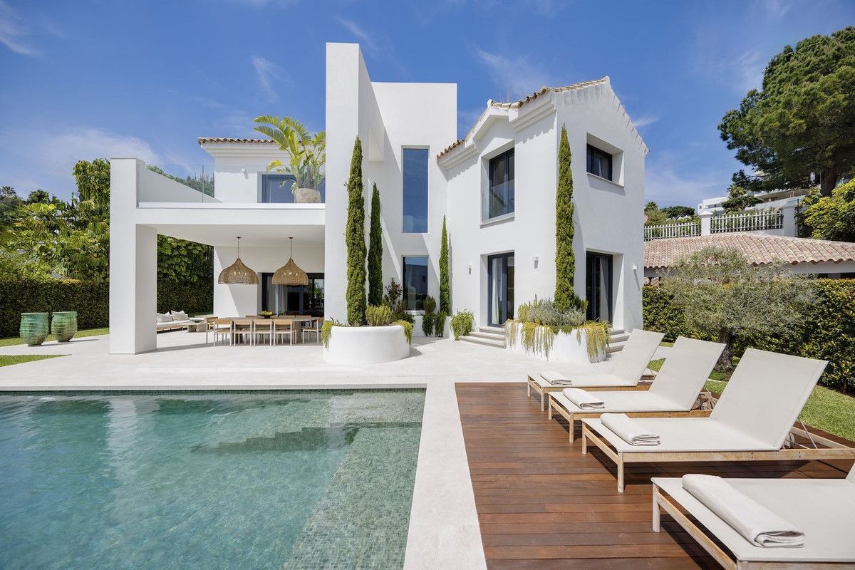 Detached Villa in Atalaya, Atalaya, 12/12
