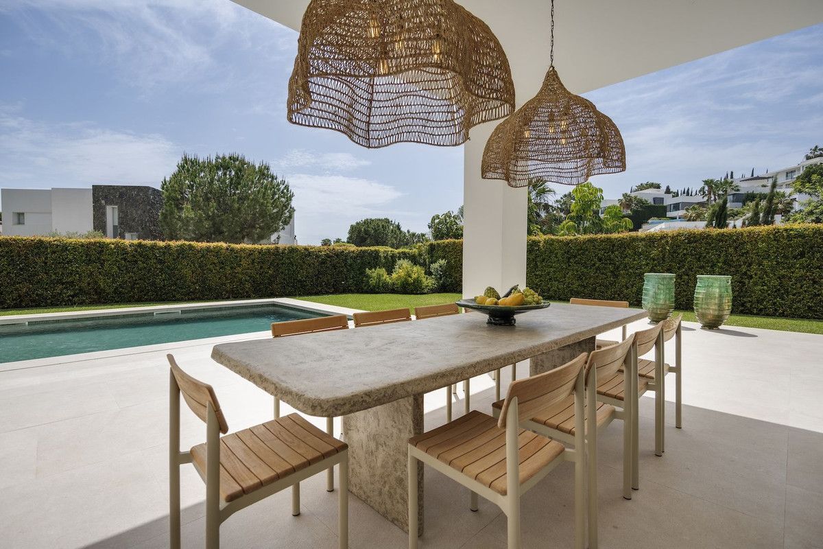 Detached Villa in Atalaya, Atalaya, 7/12