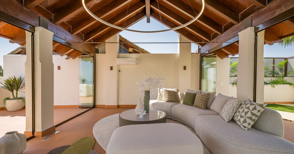 Penthouse in Estepona, Bahía del Velerín, Estepona, 10/12
