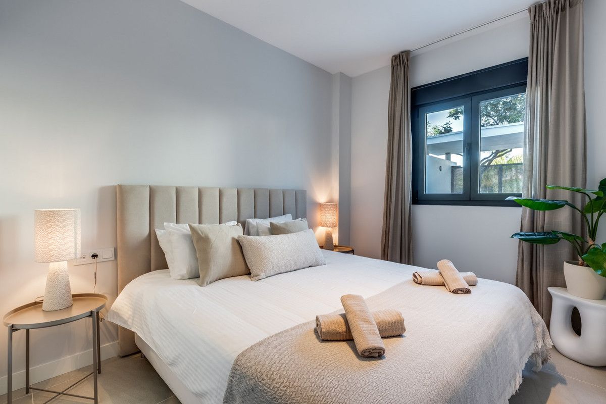 Apartamento en planta baja en Estepona, Estepona, 6/12