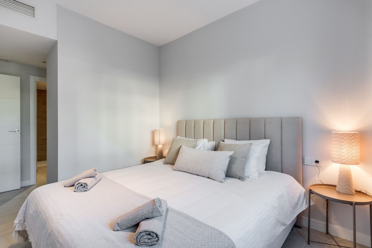 Apartamento en planta baja en Estepona, Estepona, 7/12