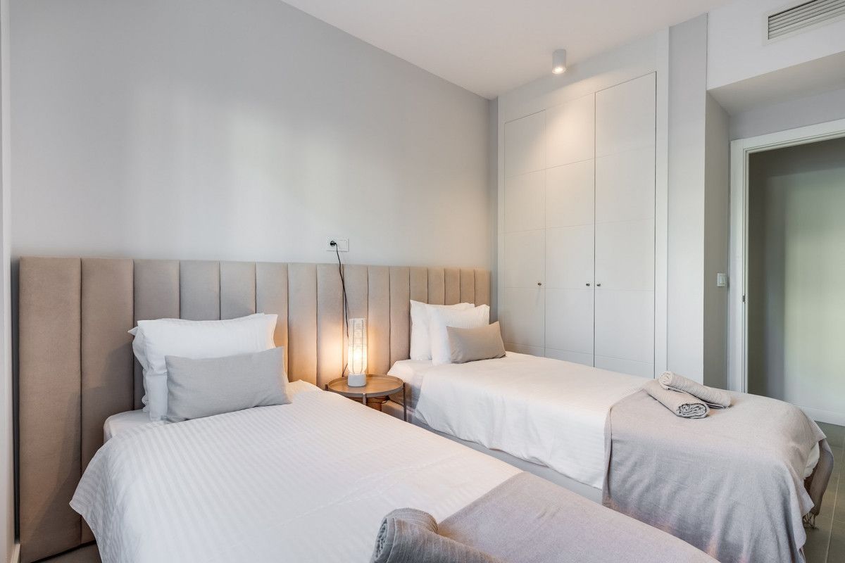 Apartamento en planta baja en Estepona, Estepona, 10/12