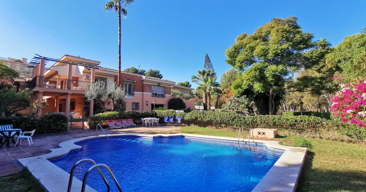 Vrijstaande Villa in Torremolinos, Torremolinos, 1/12
