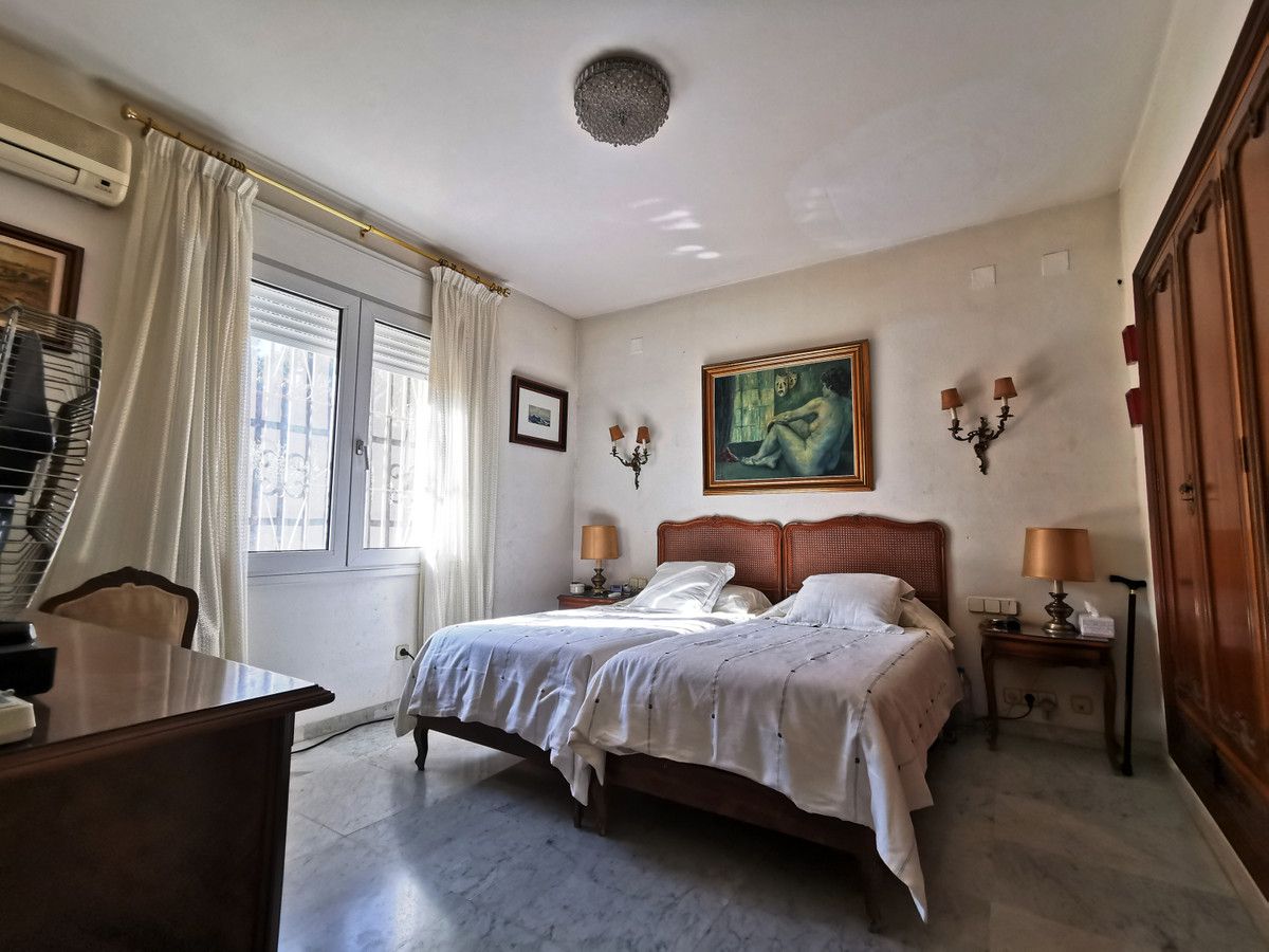 Vrijstaande Villa in Torremolinos, Torremolinos, 8/12