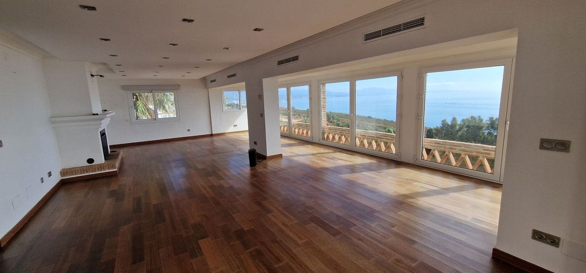 Detached Villa in Manilva, Manilva, 1/12
