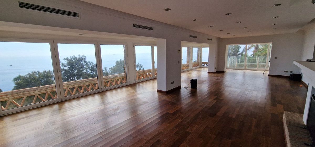 Detached Villa in Manilva, Manilva, 3/12