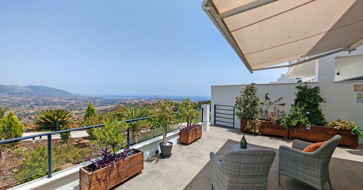 Townhouse in La Mairena, La Mairena, 1/12