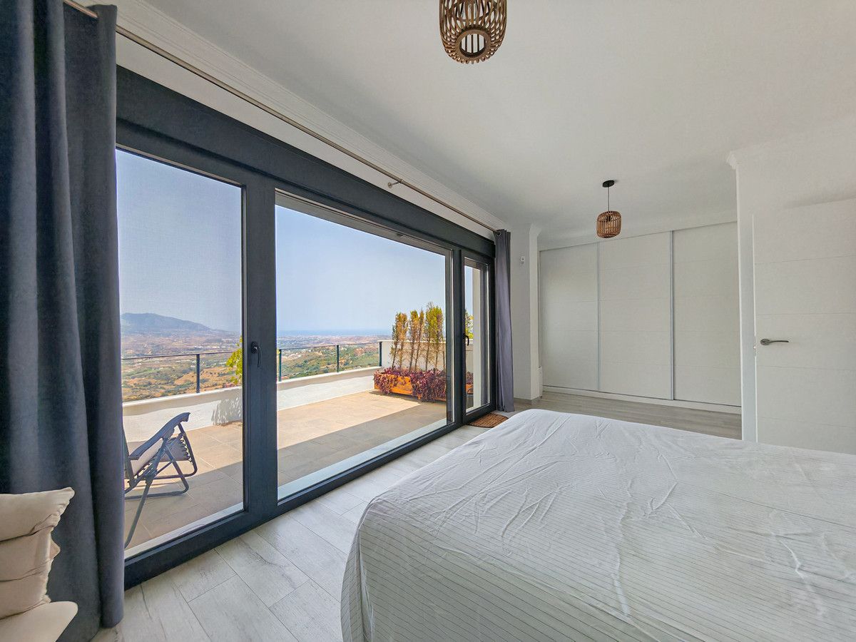 Townhouse in La Mairena, La Mairena, 11/12