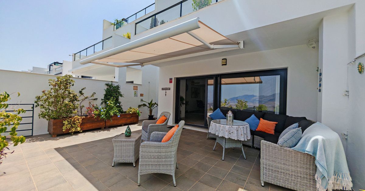 Townhouse in La Mairena, La Mairena, 7/12