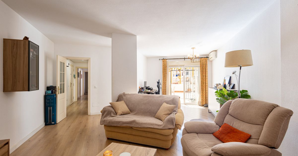 Middle Floor Apartment in Marbella, Marbella, 3/12