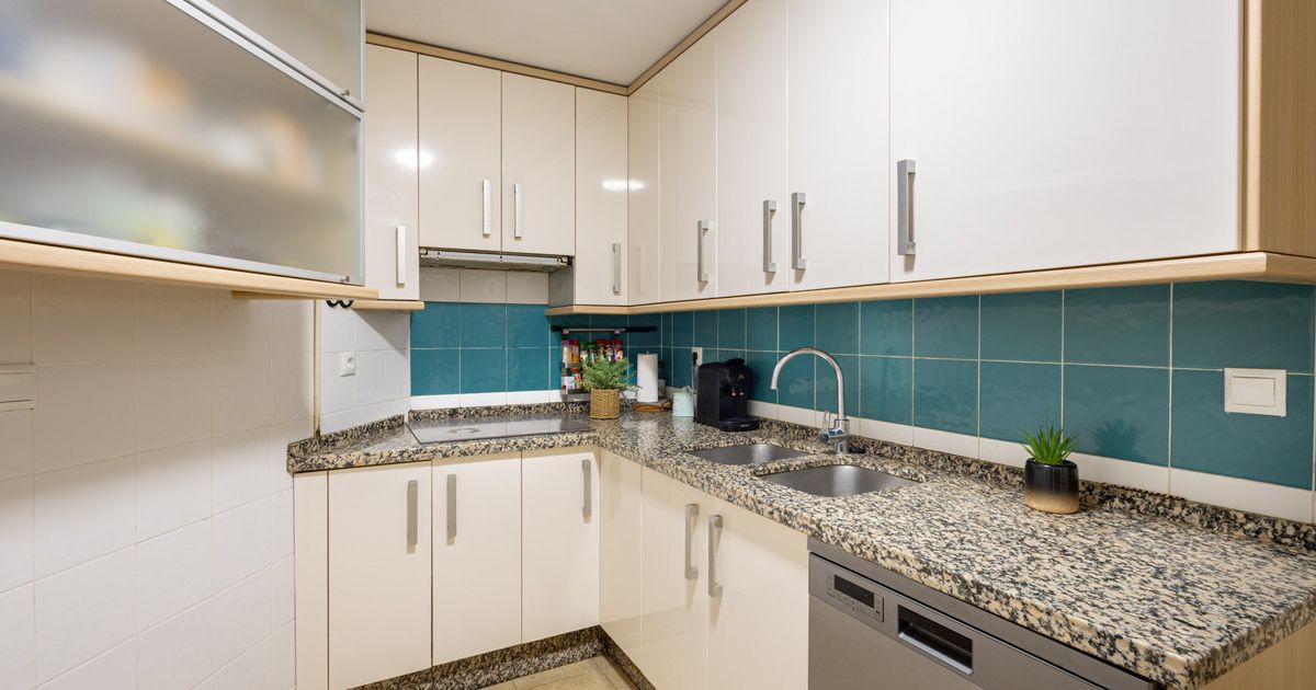 Middle Floor Apartment in Marbella, Marbella, 5/12