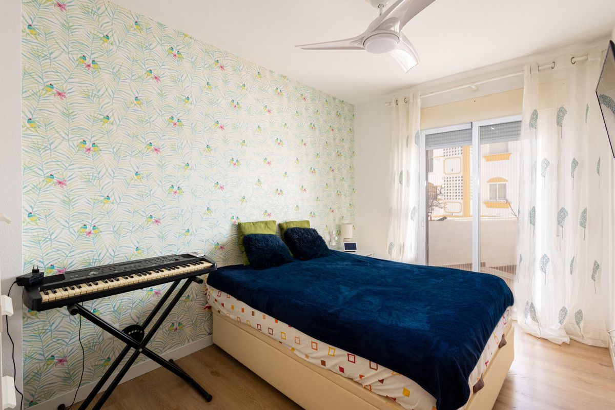 Middle Floor Apartment in Marbella, Marbella, 9/12