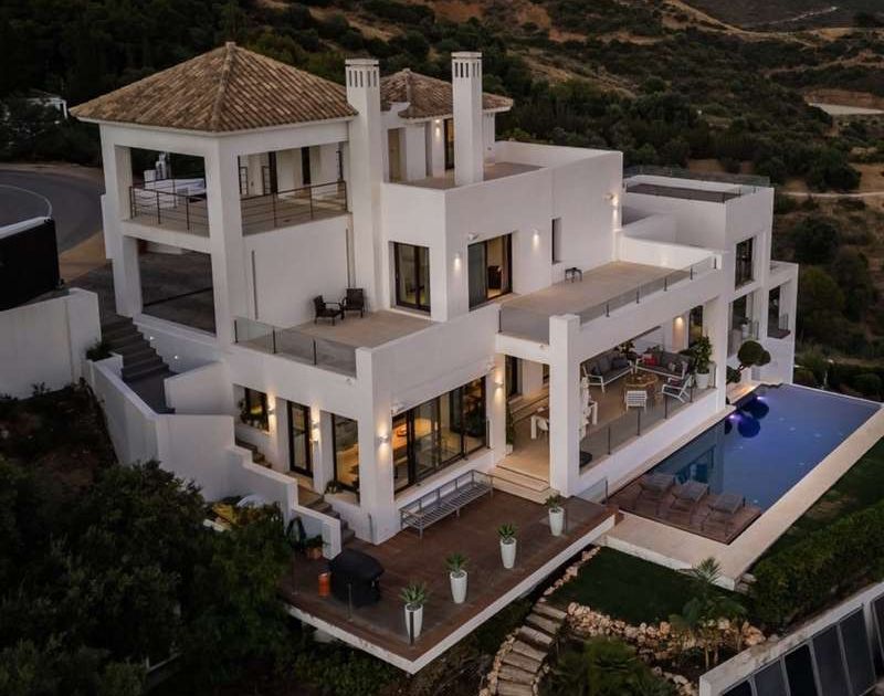 Villa in Marbella, Marbella, 1/12