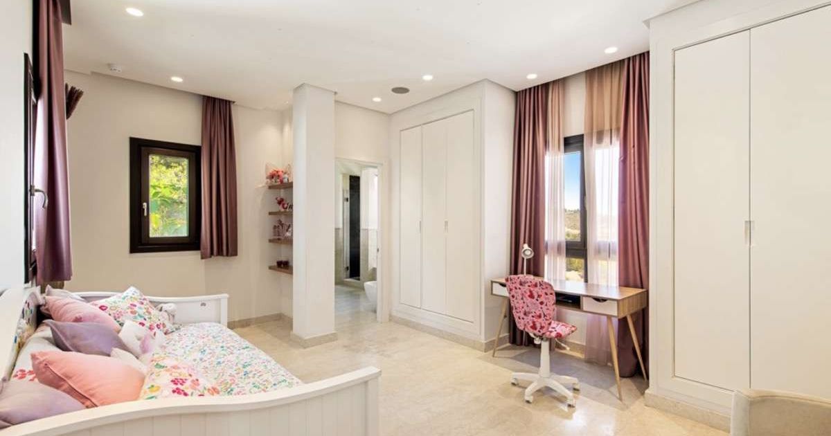 Villa in Marbella, Marbella, 11/12