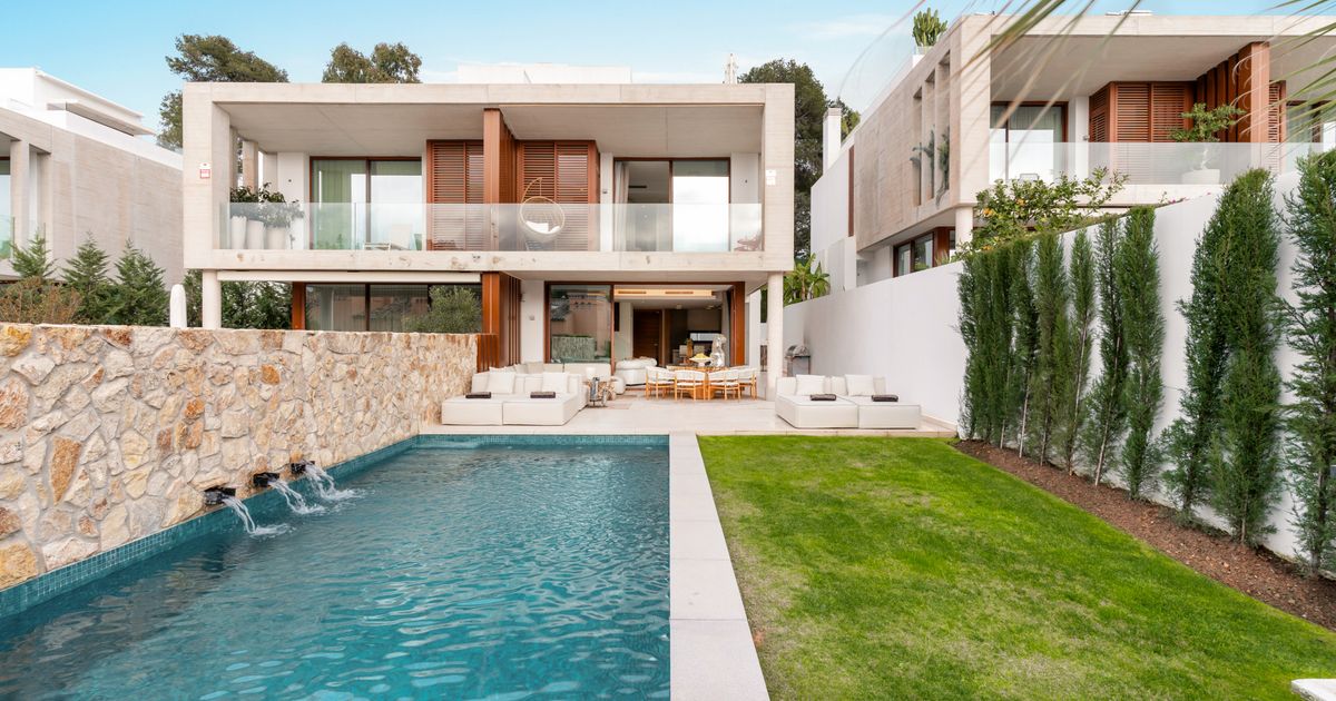 Semi Detached House in Marbella Golden Mile, The Collection, Marbella Golden Mile, 2/12