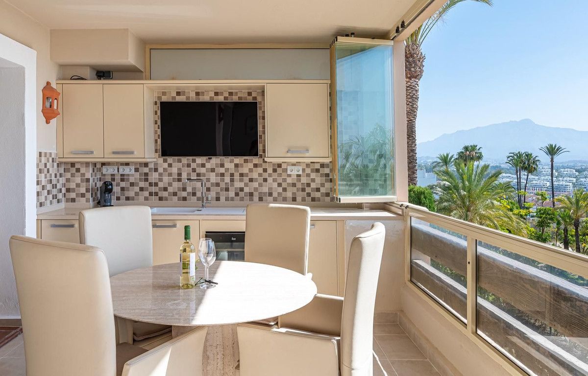 Mittelgeschoss-Apartment in El Paraiso, El Paraiso, 2/12