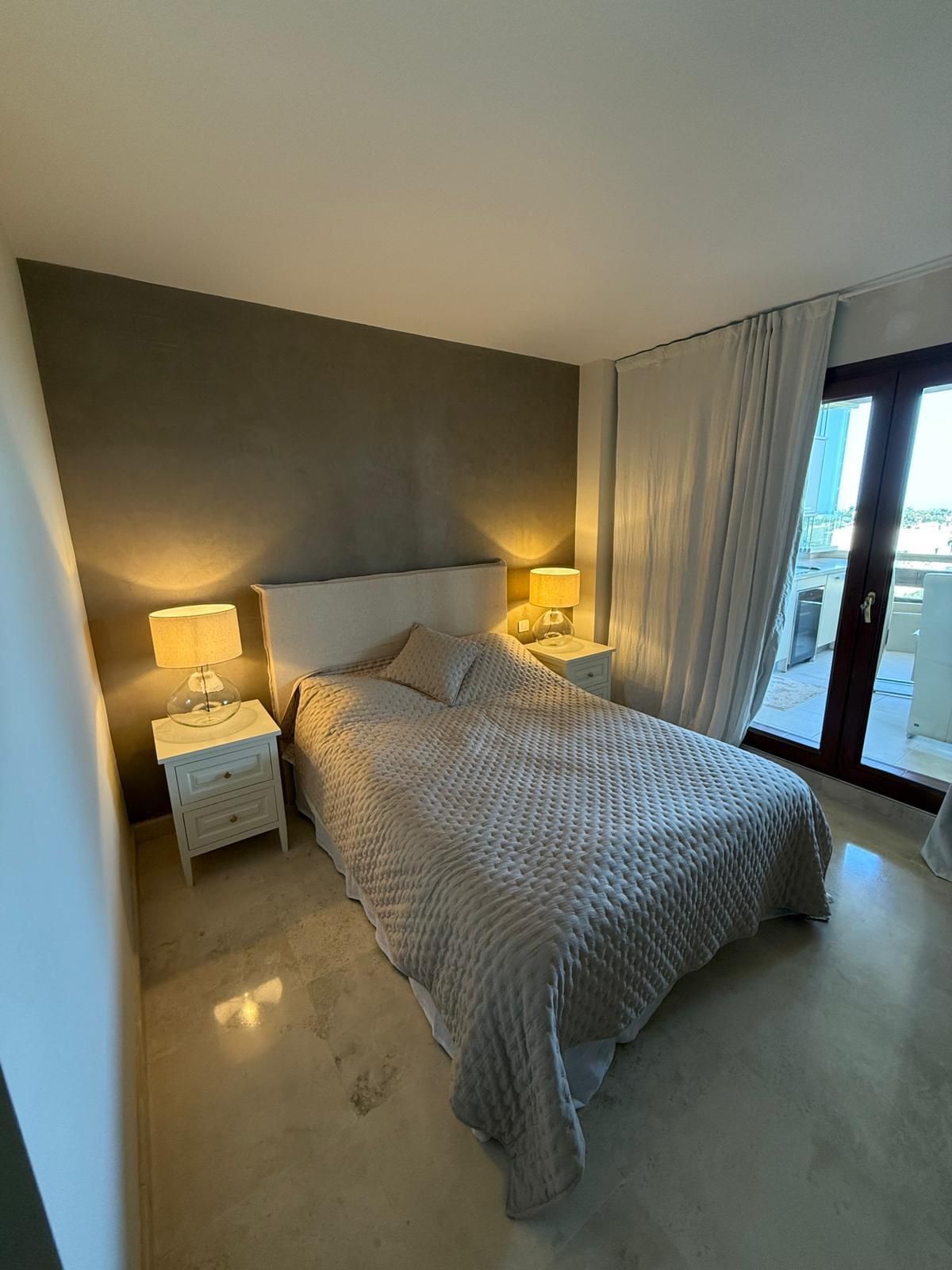Mittelgeschoss-Apartment in El Paraiso, El Paraiso, 12/12
