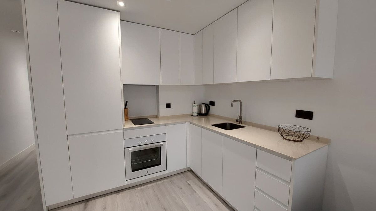 Apartamento en Planta Media en Fuengirola, Fuengirola, 2/10