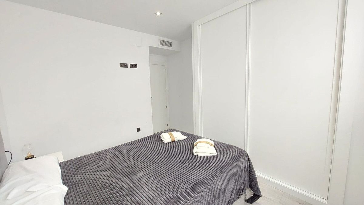 Apartamento en Planta Media en Fuengirola, Fuengirola, 7/10