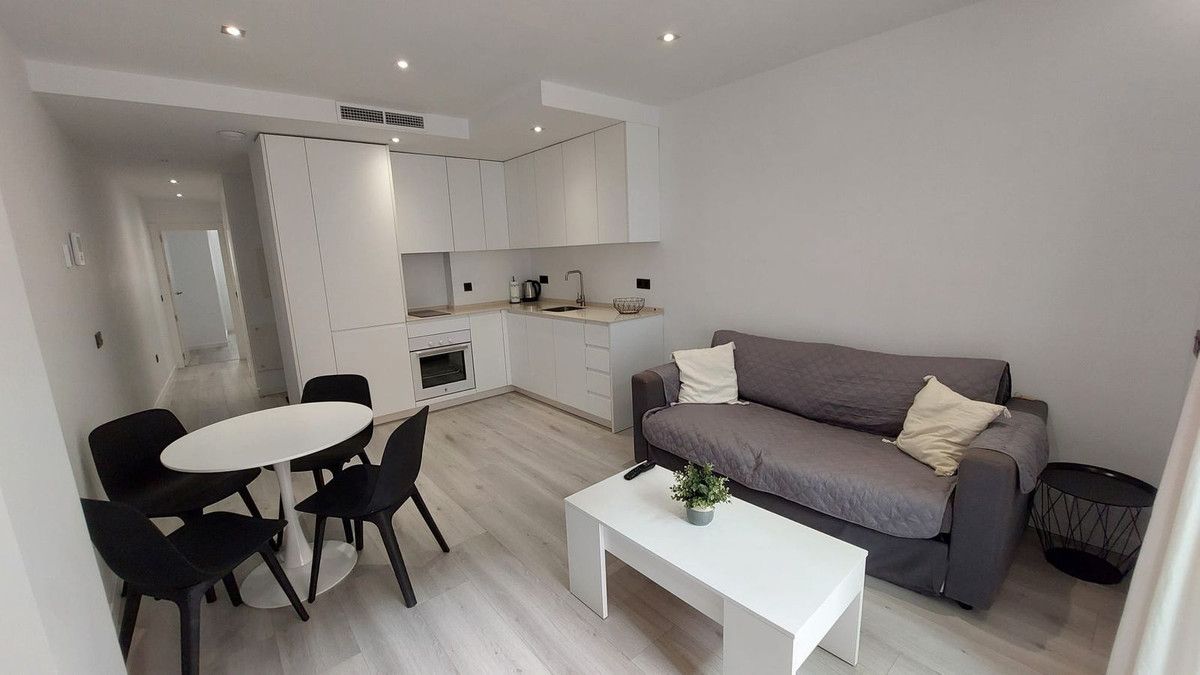 Apartamento en Planta Media en Fuengirola, Fuengirola, 9/10