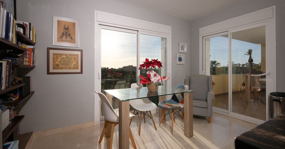 Appartement à l'étage moyen à Benahavís, Benahavís, 6/12