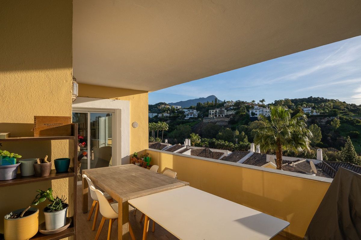 Appartement à l'étage moyen à Benahavís, Benahavís, 9/12
