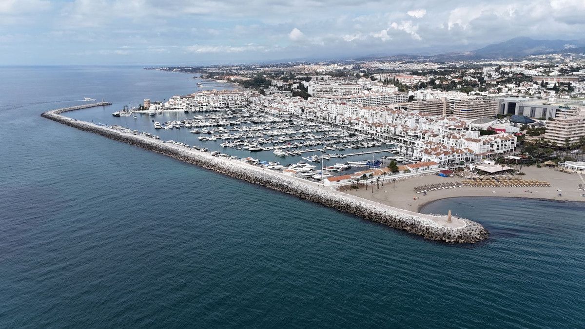 Appartement en étage intermédiaire à Puerto Banús, Puerto Banús, 1/12