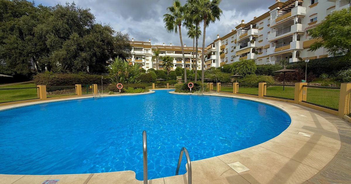 Appartement au rez-de-chaussée dans The Golden Mile, The Golden Mile, 1/12