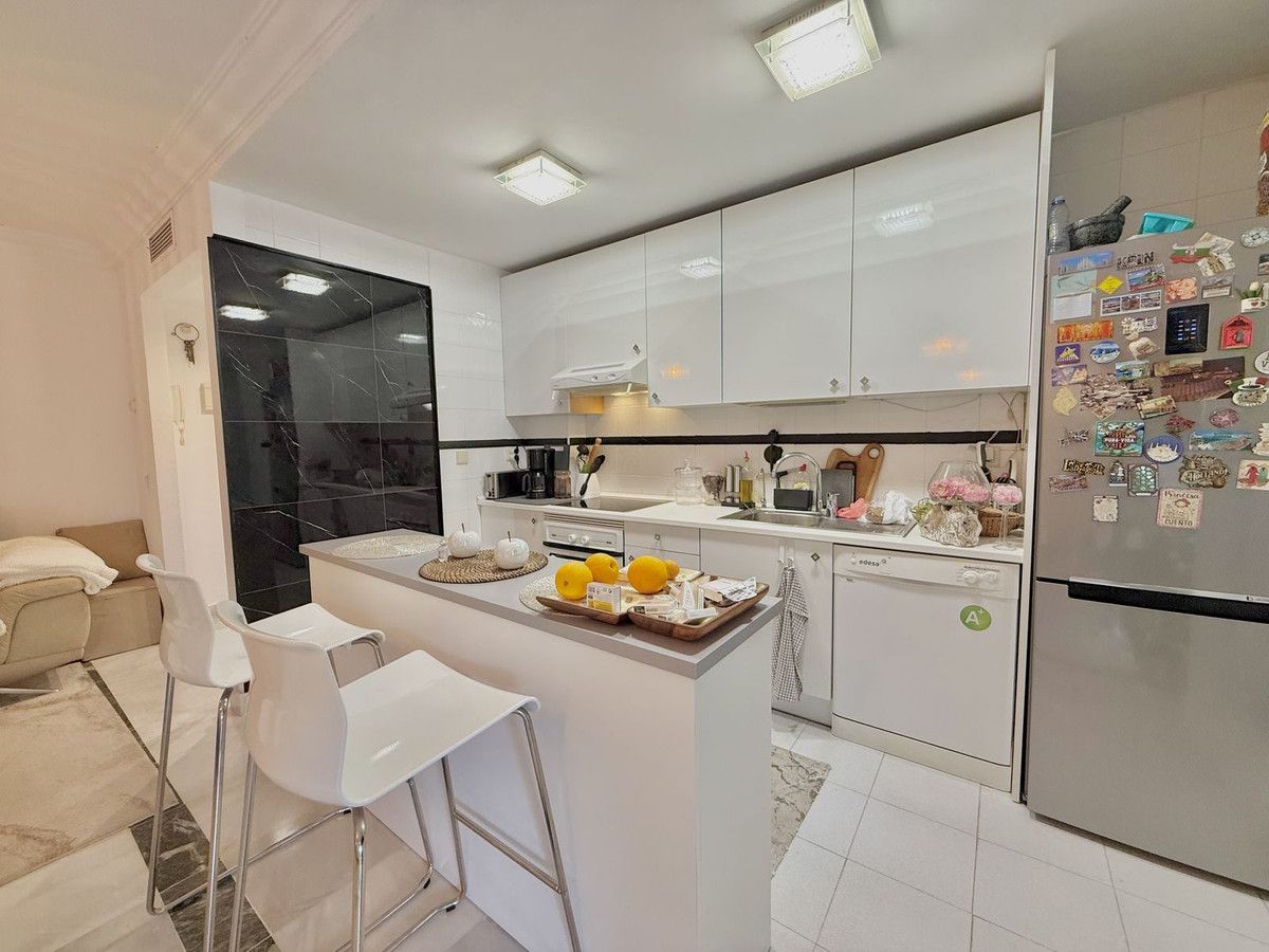 Appartement au rez-de-chaussée dans The Golden Mile, The Golden Mile, 5/12