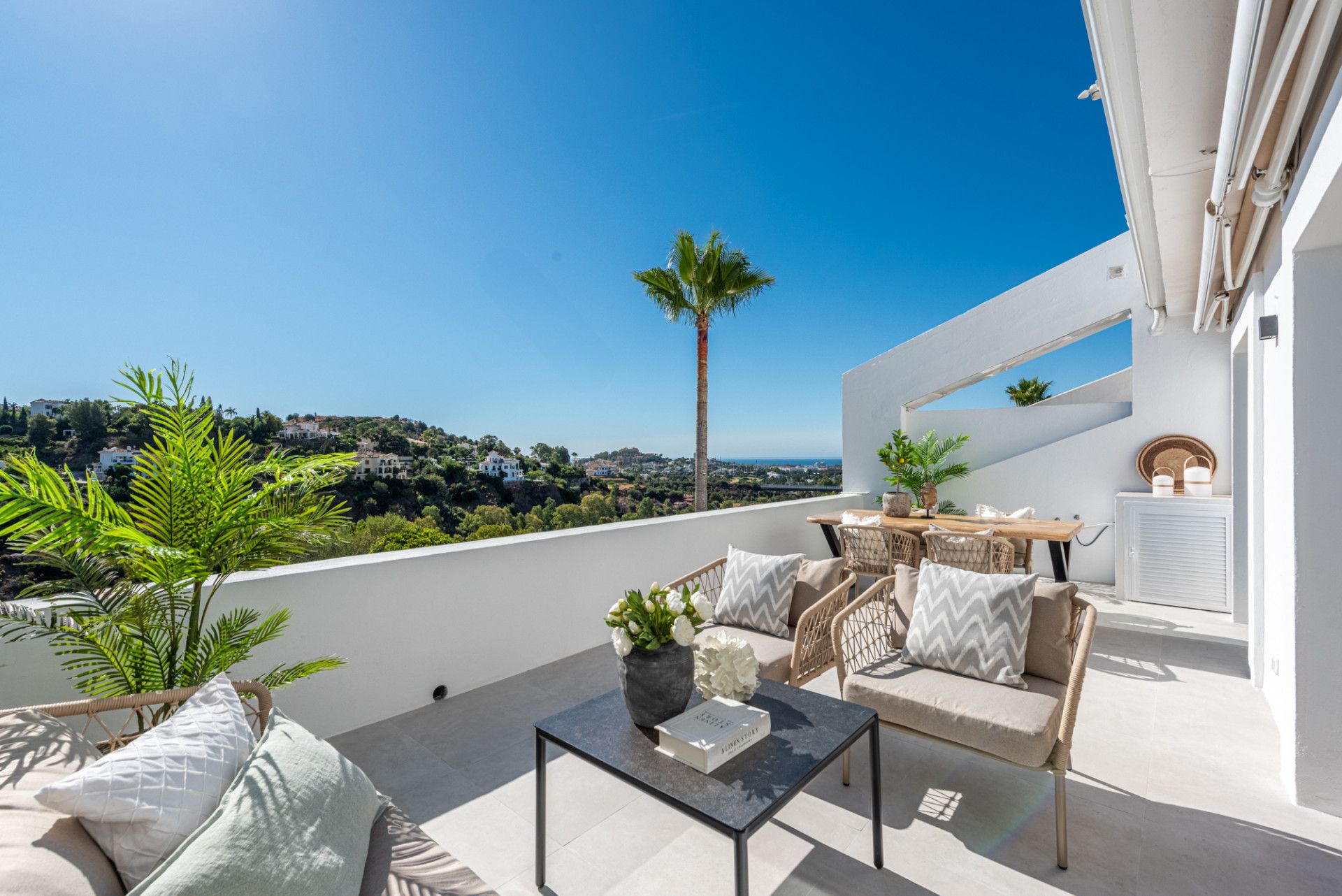Appartement in Marbella, La Quinta, Benahavis, 1/12