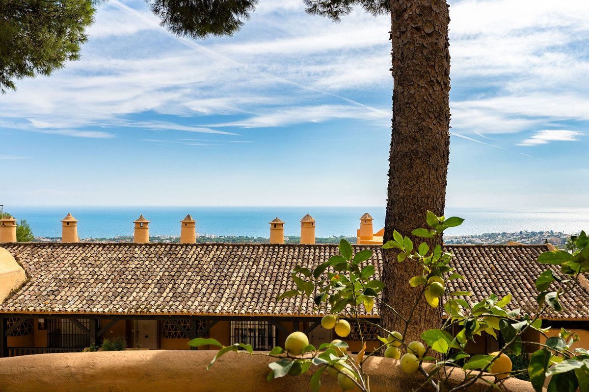 Ground Floor Apartment in Calahonda, Calahonda, 8/12