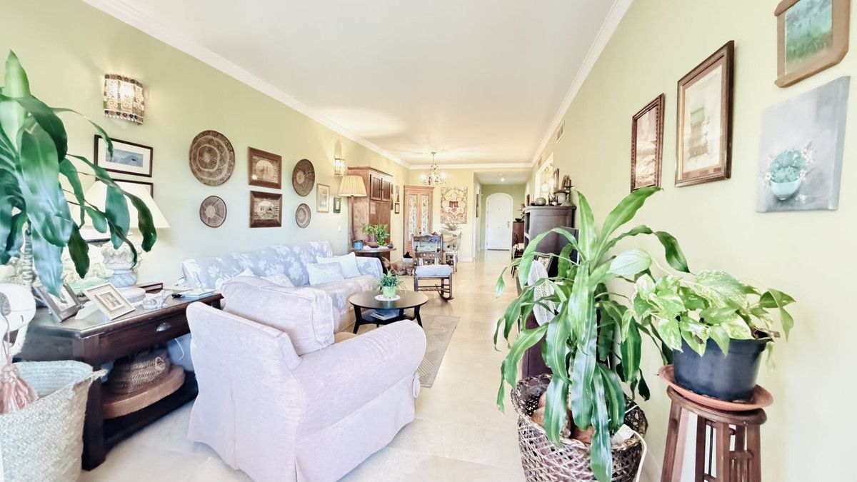 Ground Floor Apartment in Elviria, Elviria, 2/12