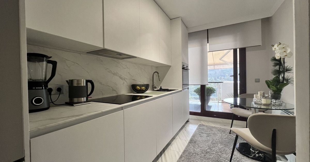 Appartement en étage moyen à Benahavís, Benahavís, 4/12