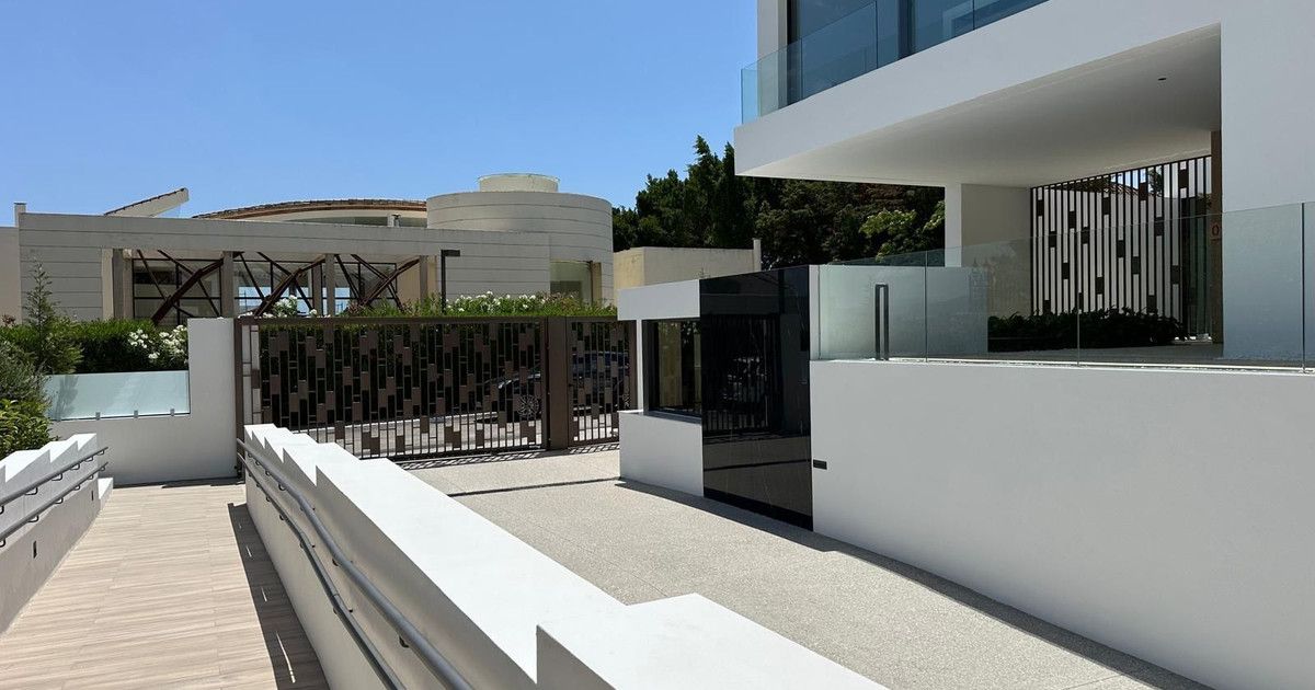 Maison Jumelée à Nueva Andalucía, Nueva Andalucía, 3/12