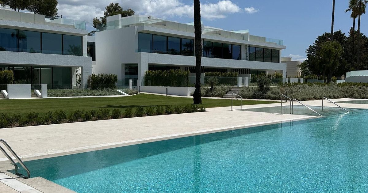 Maison Jumelée à Nueva Andalucía, Nueva Andalucía, 5/12
