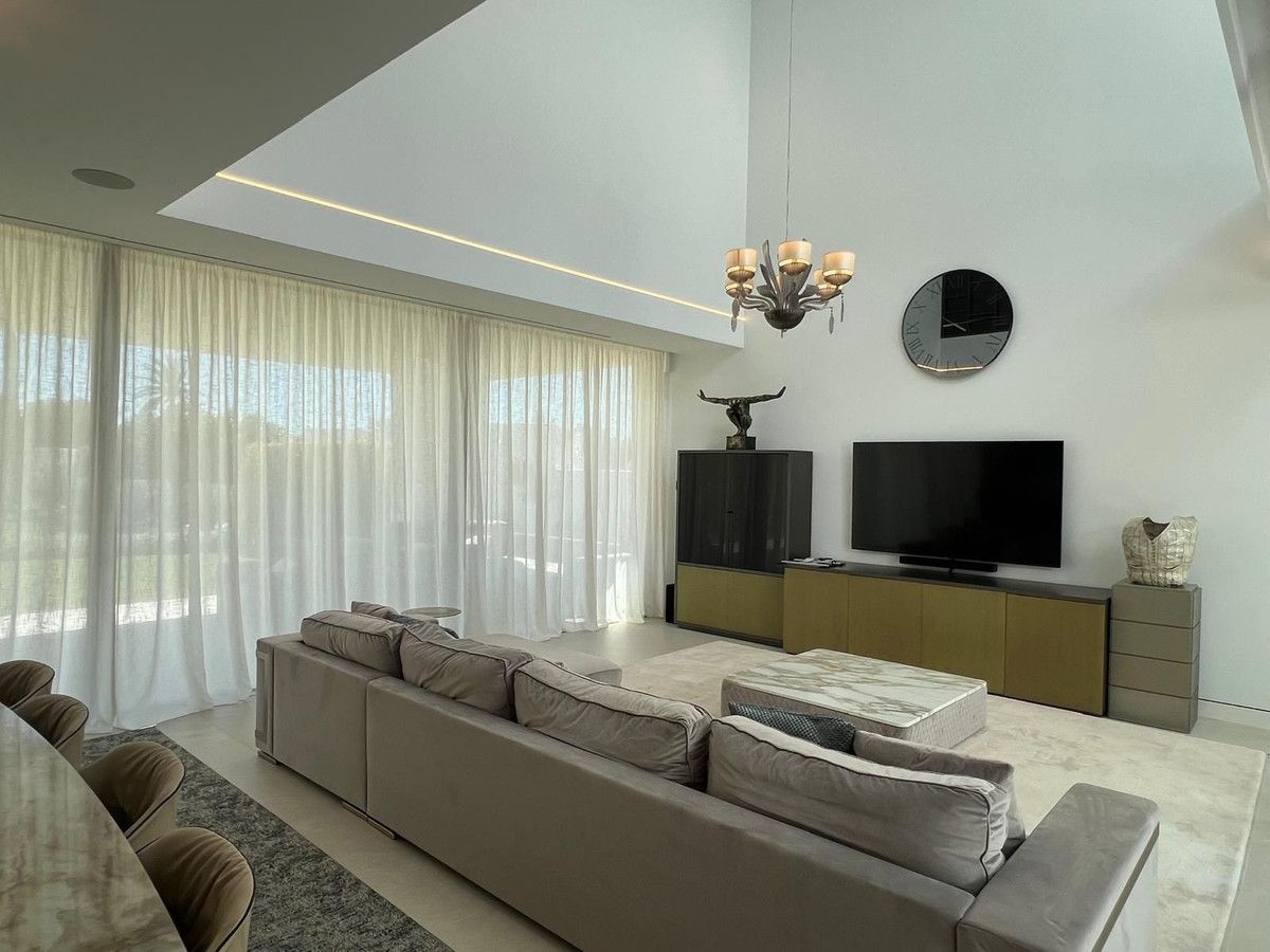 Maison Jumelée à Nueva Andalucía, Nueva Andalucía, 7/12
