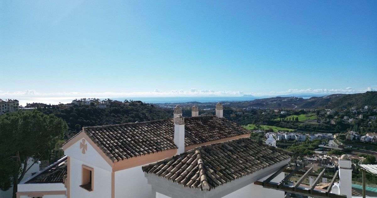 Townhouse in La Heredia, La Heredia, 12/12