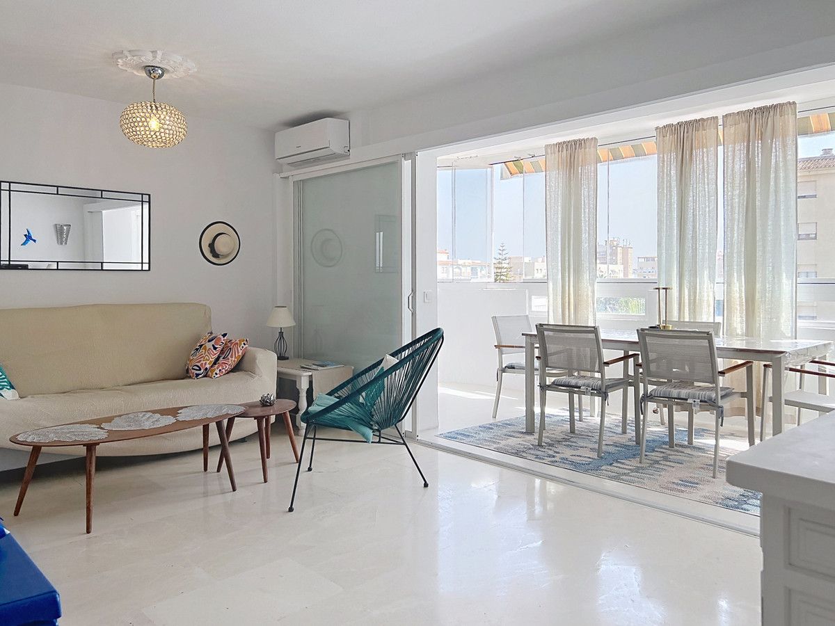 Middle Floor Apartment in San Luis de Sabinillas, San Luis de Sabinillas, 2/12