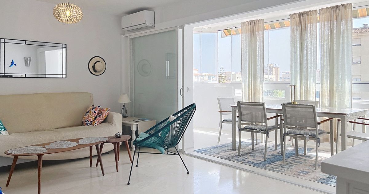Middle Floor Apartment in San Luis de Sabinillas, San Luis de Sabinillas, 2/12