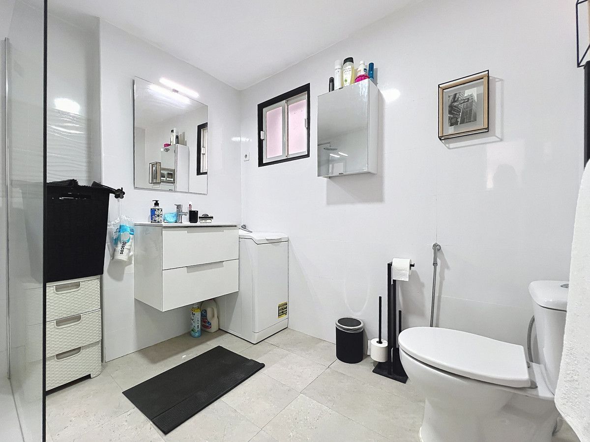 Middle Floor Apartment in San Luis de Sabinillas, San Luis de Sabinillas, 11/12